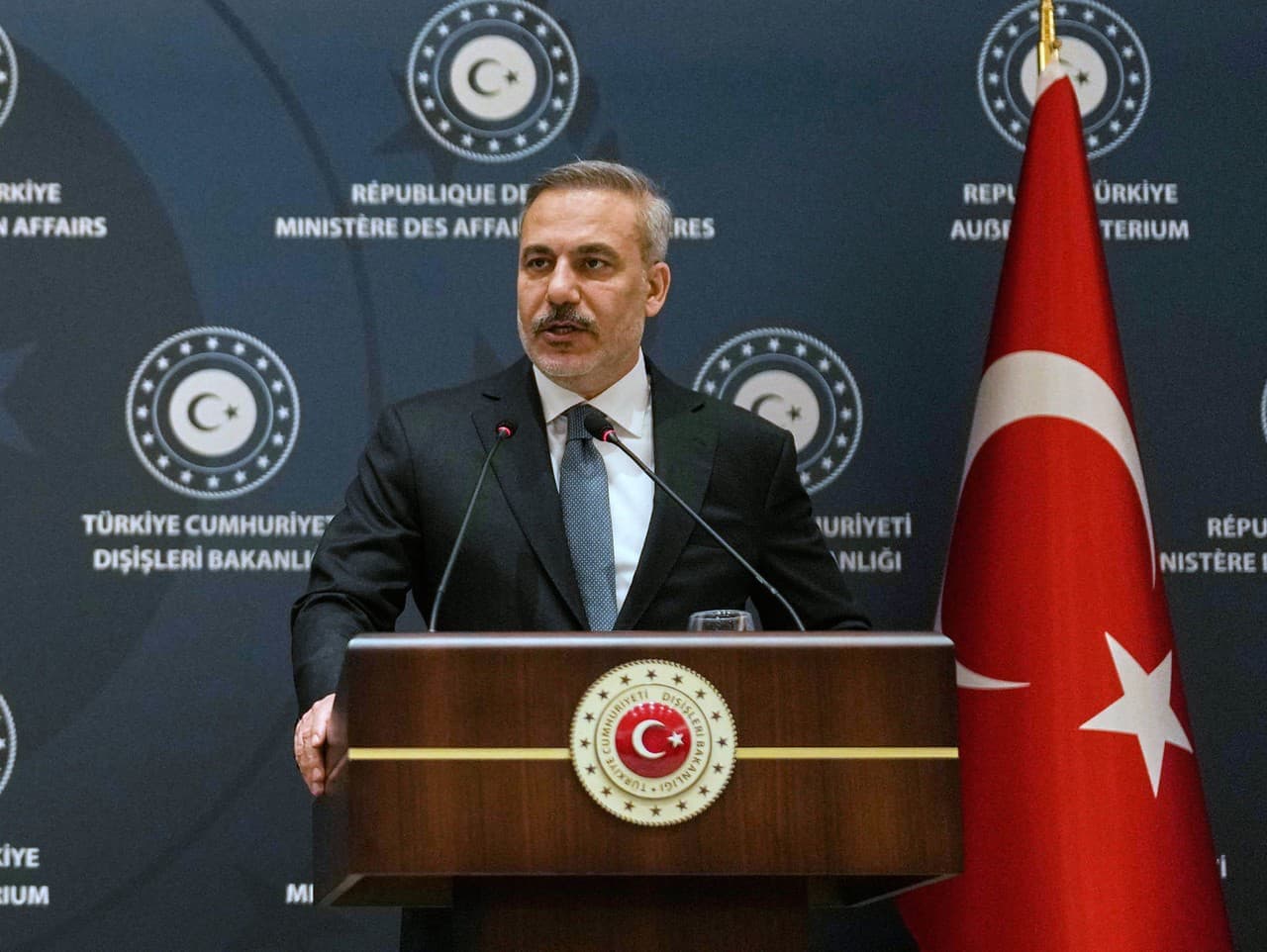 Turecký minister zahraničia žiada modernizáciu colnej únie s EÚ