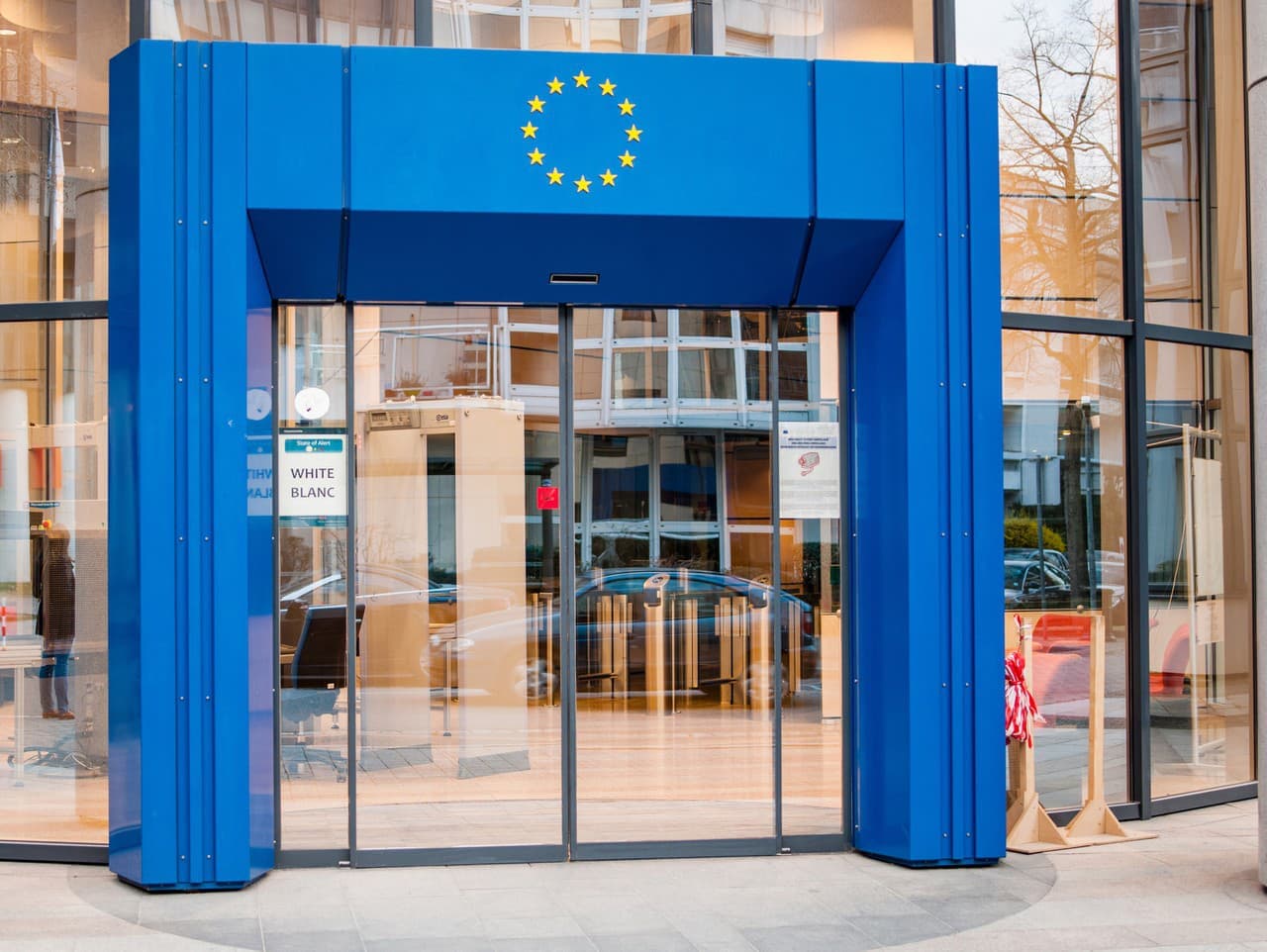 Európska prokuratúra uzavrela vyšetrovanie EPP bez obvinení