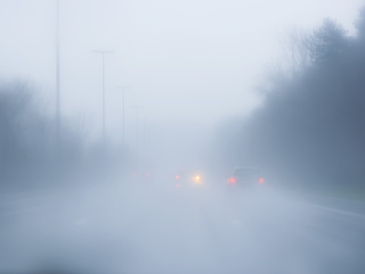 Hustá hmla na severe Slovenska: Buďte opatrní na cestách