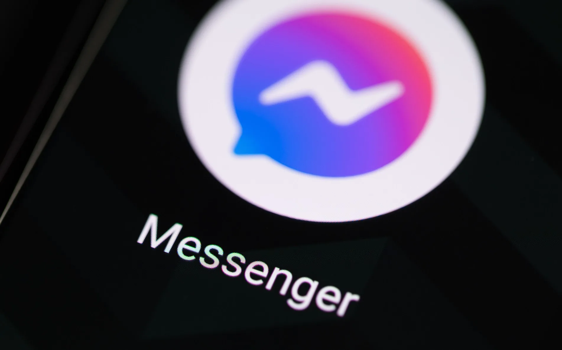 Meta ruší Messenger.com: Používatelia musia prejsť na Facebook
