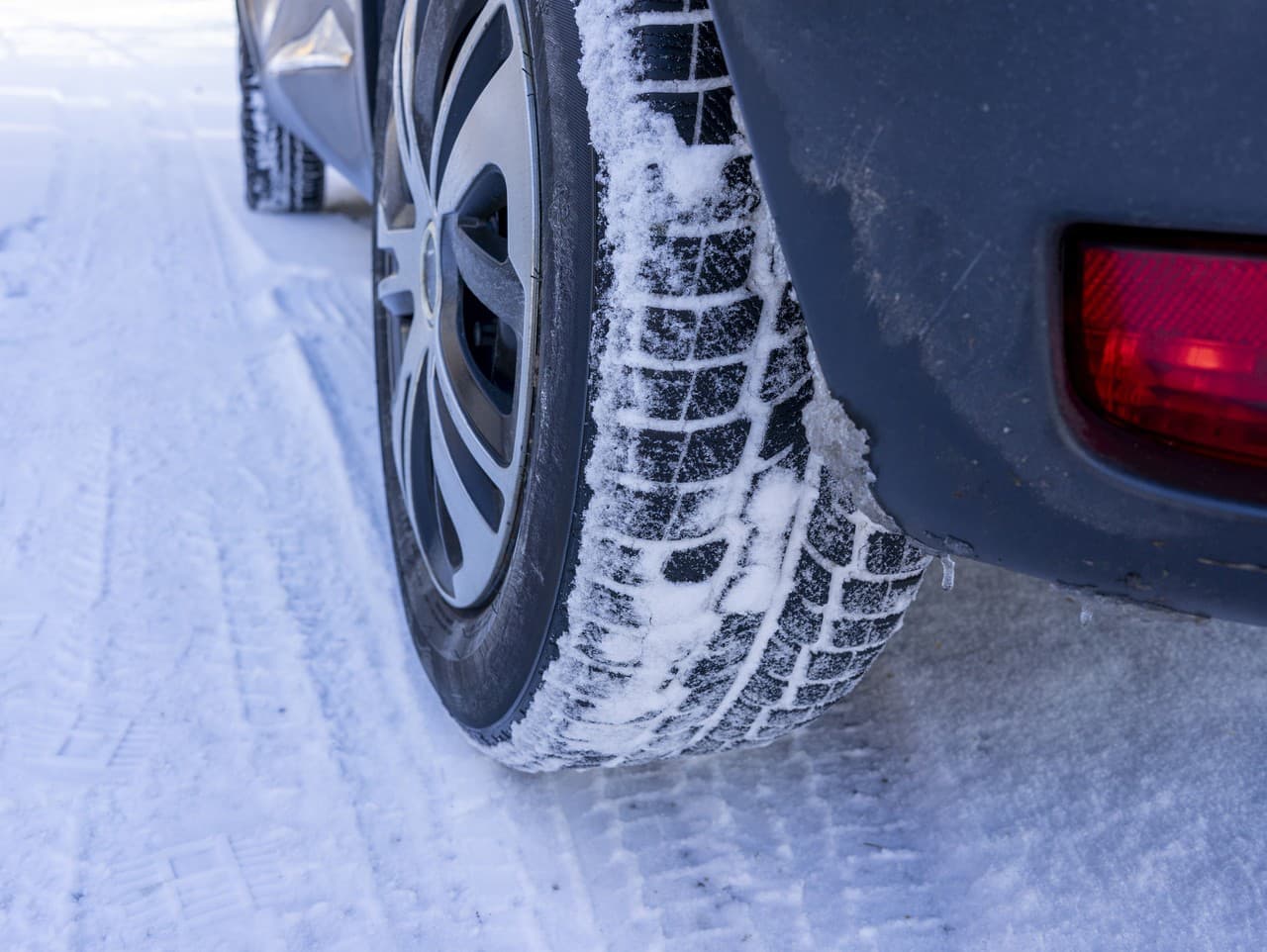 Zimné pneumatiky: Ktoré modely zlyhali v testoch bezpečnosti?