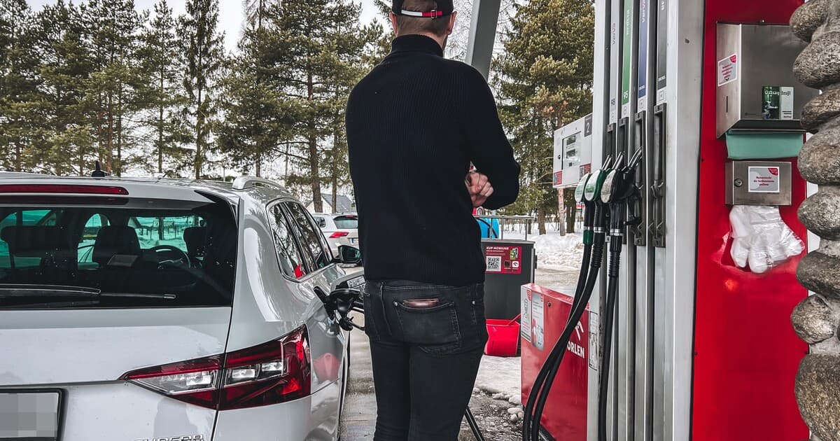 Podvodník falšoval platby na čerpacej stanici, hrozia mu roky za mrežami