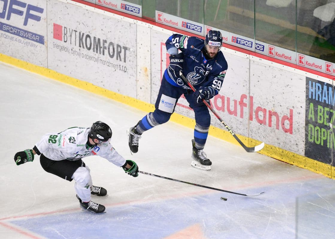 Oldrich Kotvan prestupuje z Popradu do Liptovského Mikuláša