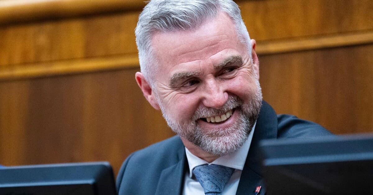 Zmeny v rokovacom poriadku: Poslanci môžu prísť o mesačný plat