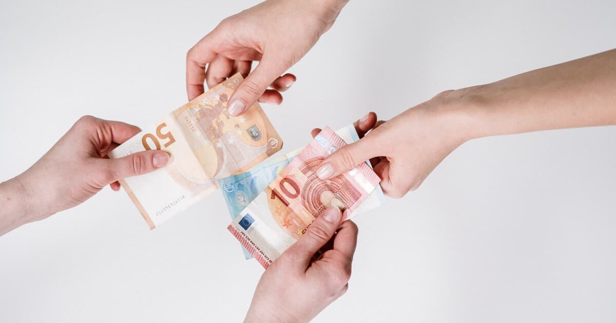 Finančný minimalizmus: Ako si navýšiť úspory pred výplatou