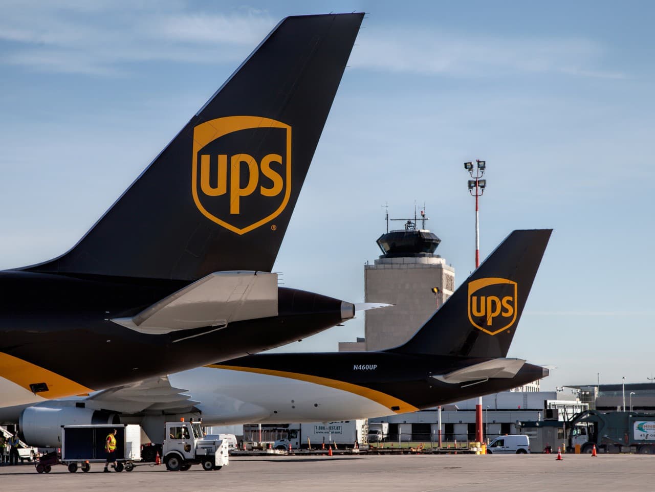 UPS dočasne pozastavila prevádzku lietadiel MD-11 po tragickej havárii