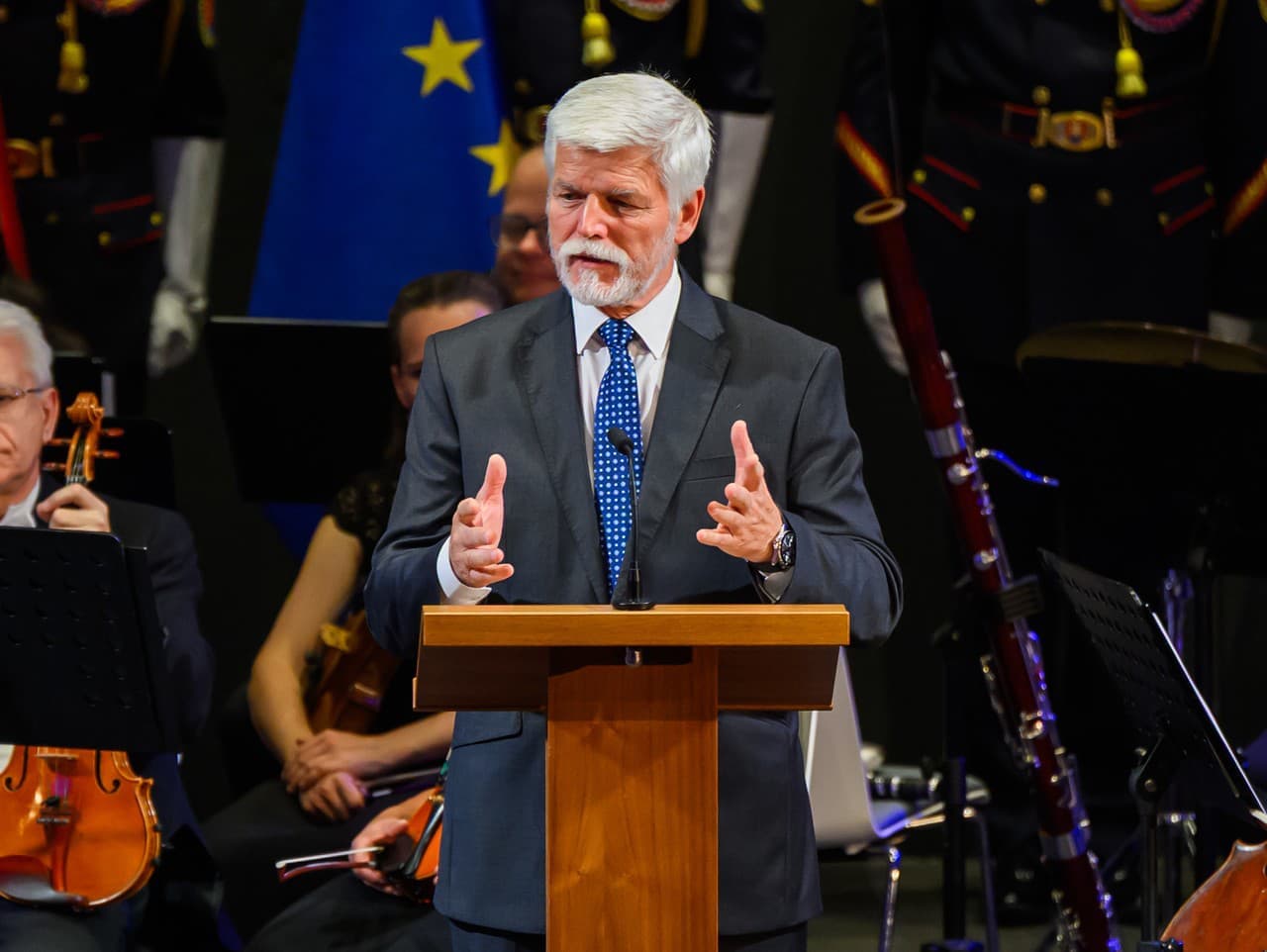 Česká koalícia odmieta upraviť programové vyhlásenie vlády