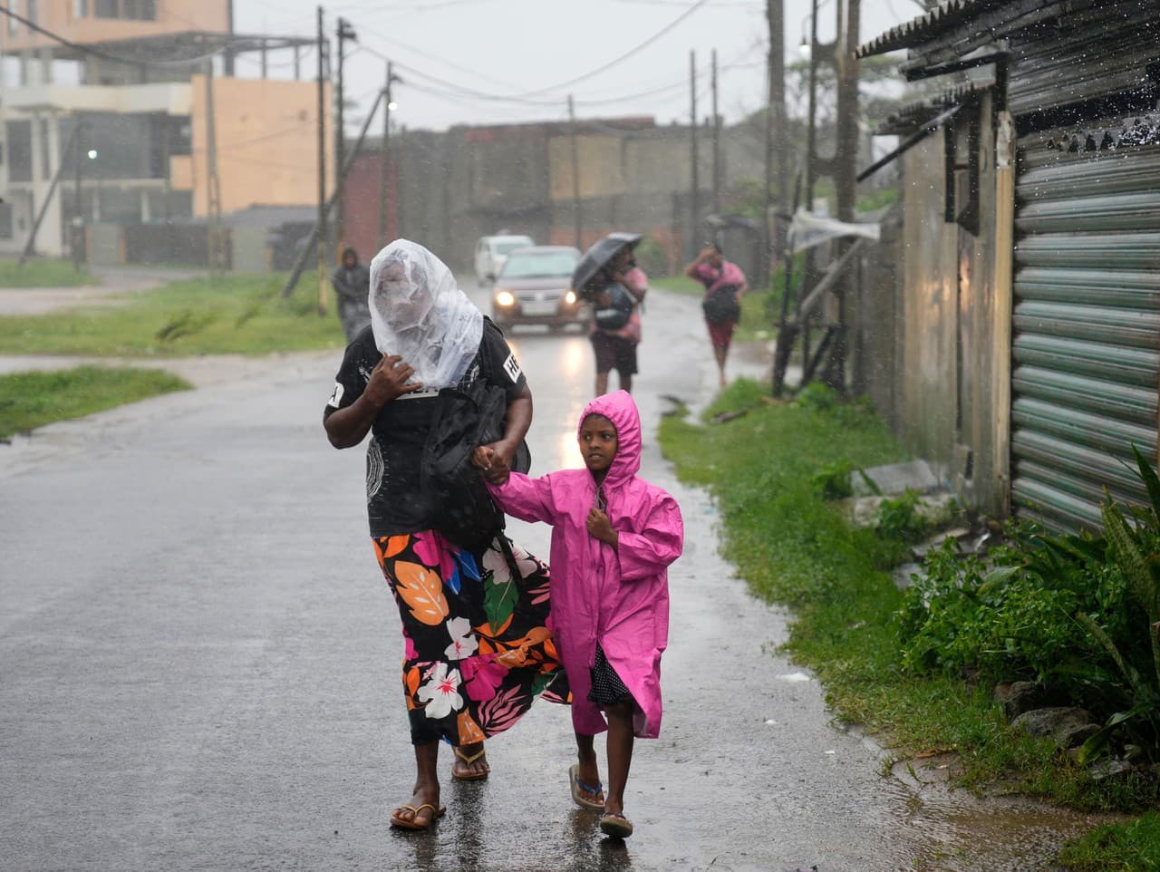 Na Srí Lanke uzavreli školy a úrady, počet obetí stúpol na 56