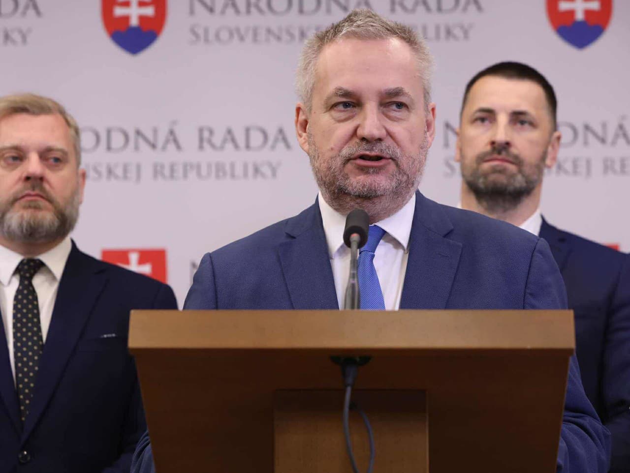 SaS žiada zrušiť zákon o Úrade na ochranu oznamovateľov