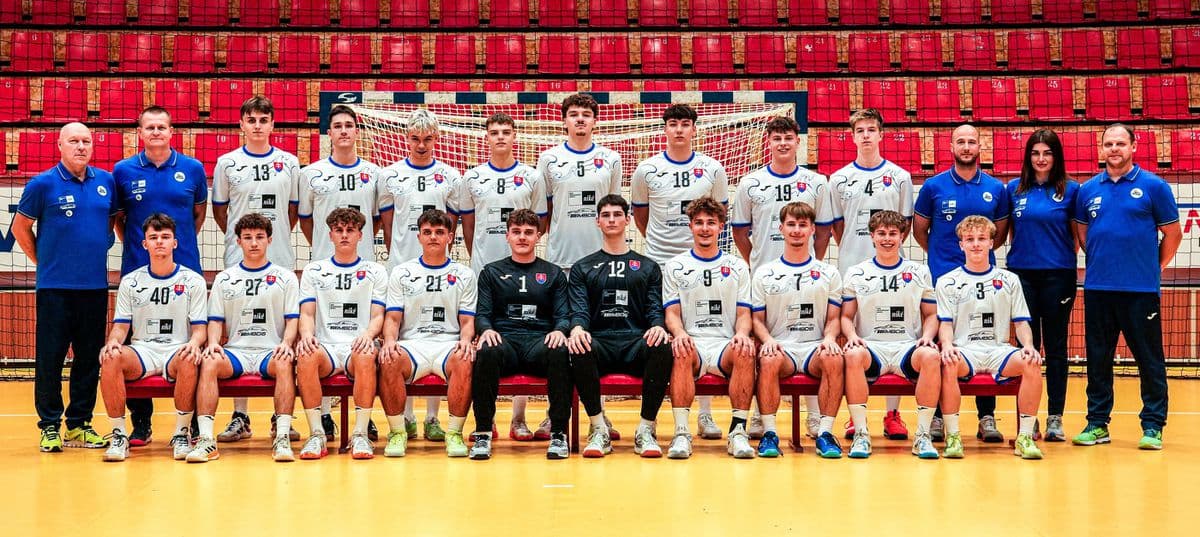 Slovenskí hádzanári do 18 rokov dominovali v úvodnom zápase kvalifikácie