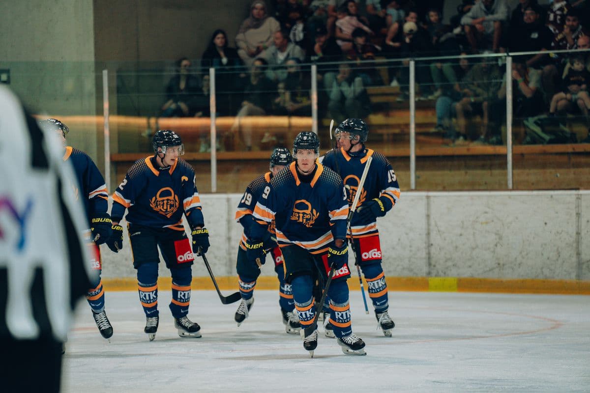 Hokejová Liga majstrov: Floriš debutoval, Zug zdolal Spartu