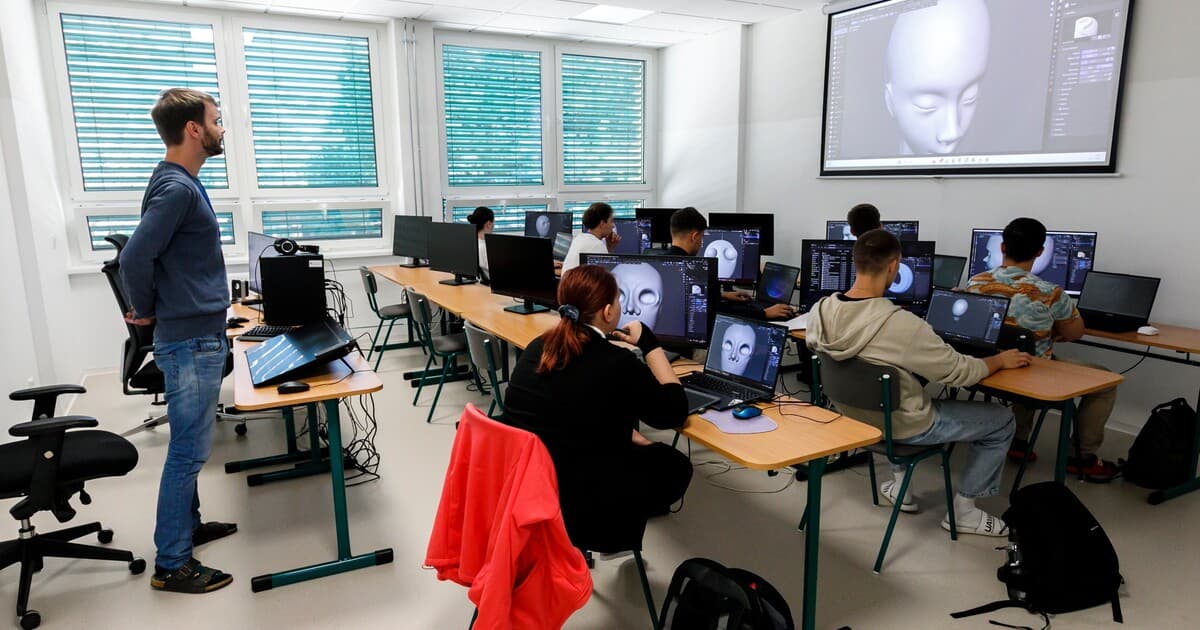 Obchodná akadémia v Trnave opäť lídrom medzi odbornými školami na Slovensku