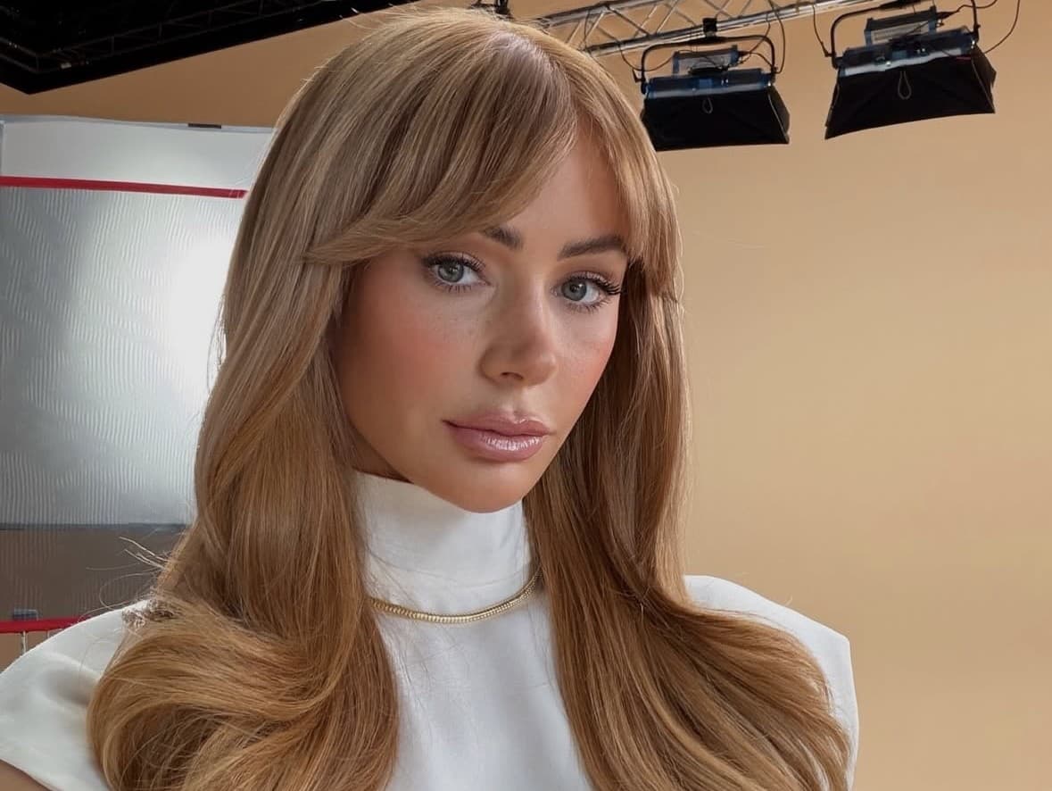 Olivia Attwood prekvapila na letisku: Pleťová maska a žiadne plytvanie časom