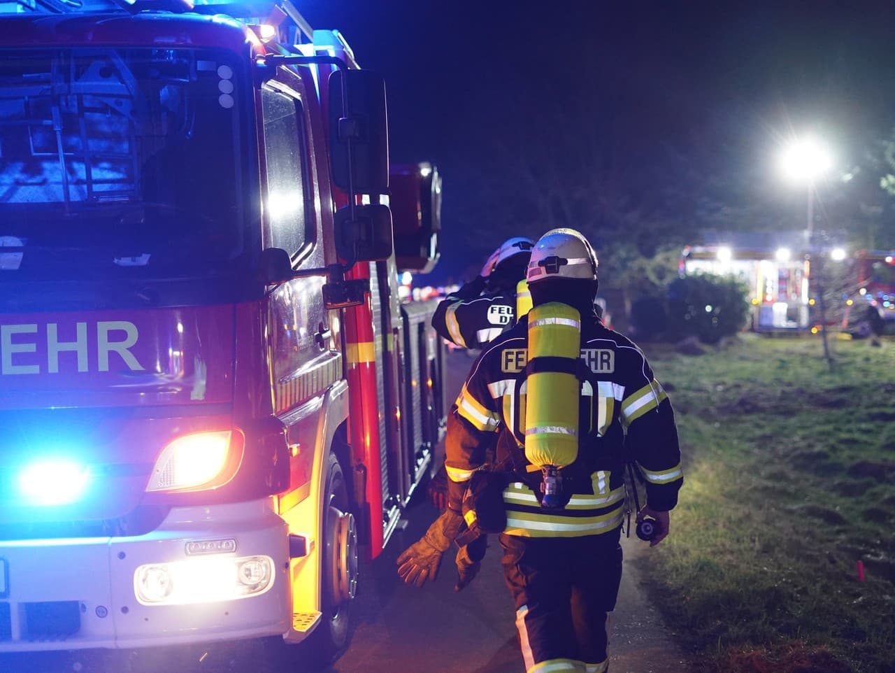 Požiar v nemeckom výskumnom centre: Hasiči zasahujú