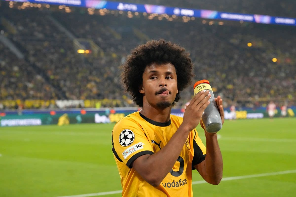 Karim Adeyemi sa ospravedlnil po pokute za nelegálne zbrane