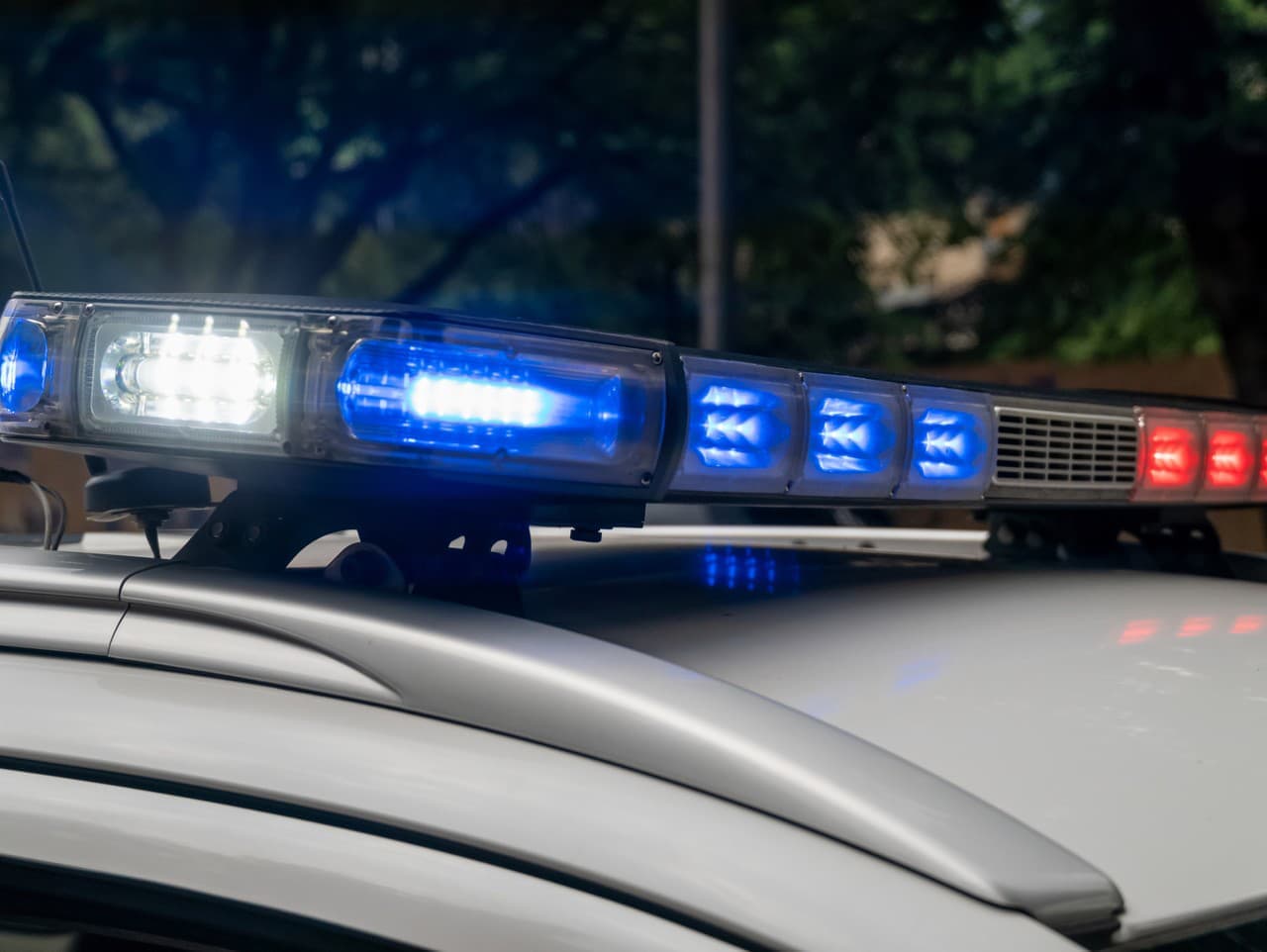 Vyšetrovanie ranča Epsteinovho pokračuje: Nové informácie vyžadujú prehliadku