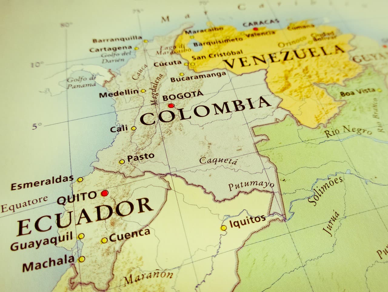 Kolumbia reaguje na Ekvádor: 30-percentné clá a pozastavenie predaja elektriny