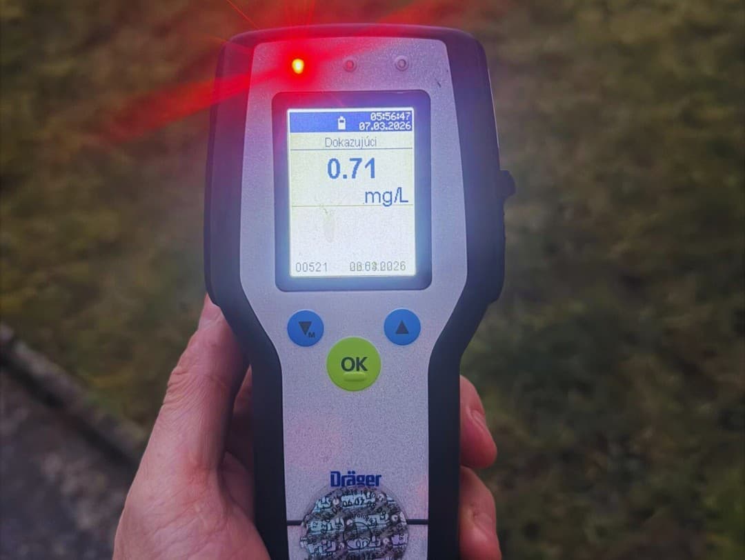 Vodič jazdil pod vplyvom alkoholu a bez oprávnenia