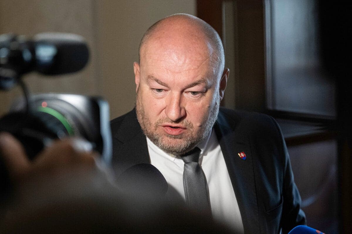 Huliakova hazardná novela čelí odmietaniu od SNS