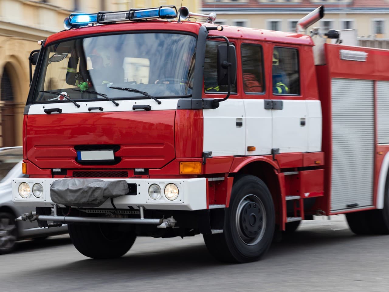 Požiar v pražskom hosteli: Evakuácia 60 osôb po incidente