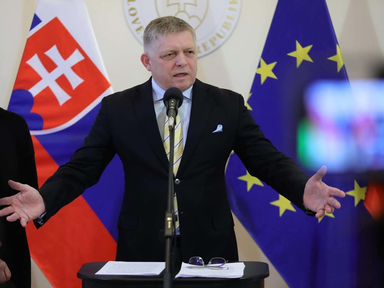 Ukrajina zatiaľ nedostala oficiálne dokumenty o zastavení dodávok elektriny