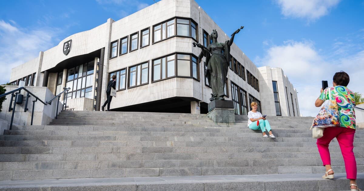 Progresívne Slovensko vedie v prieskume, Matovič zvyšuje popularitu