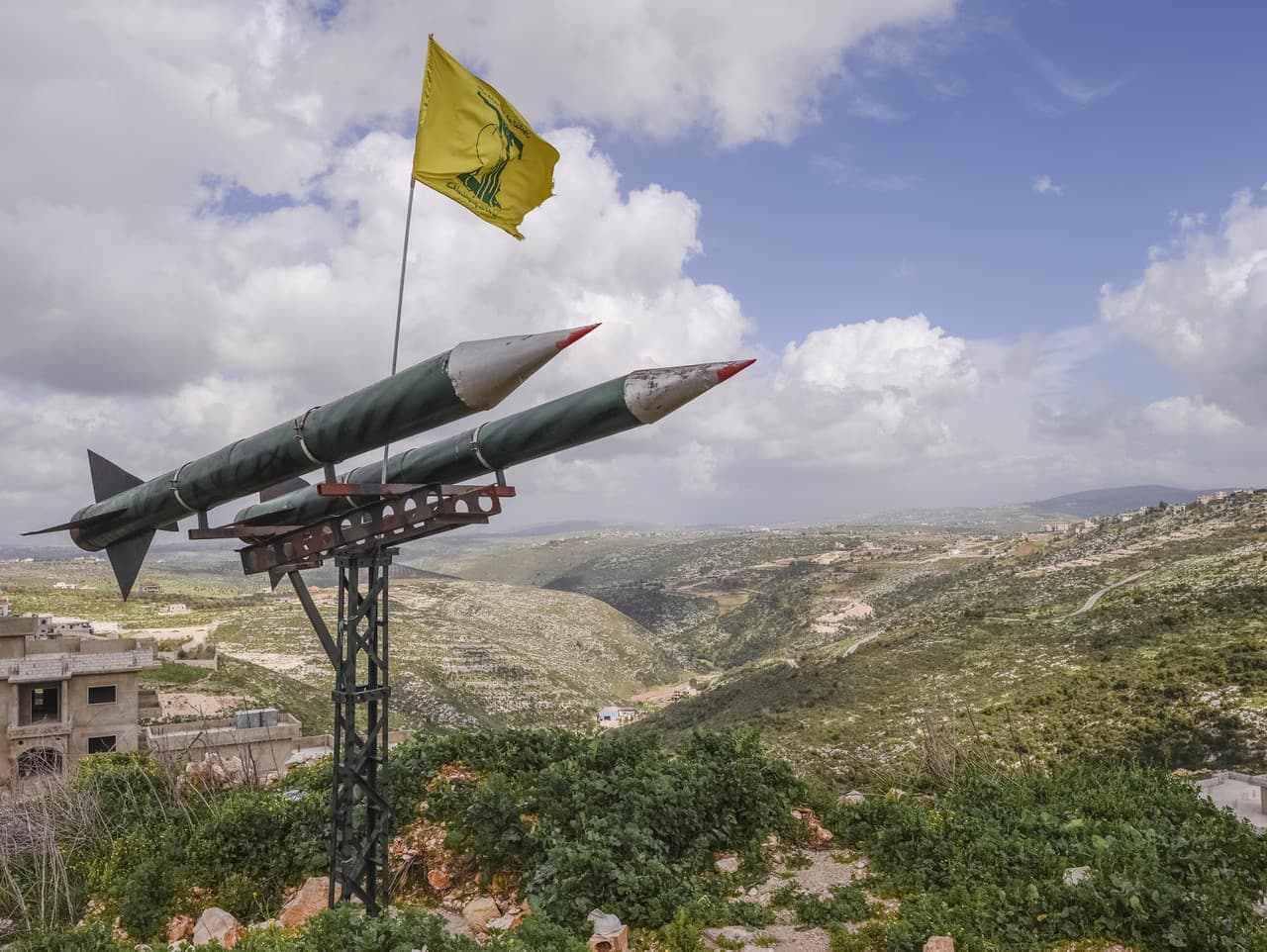 Izrael pokračuje v útokoch na Hizballáh v južnom Libanone