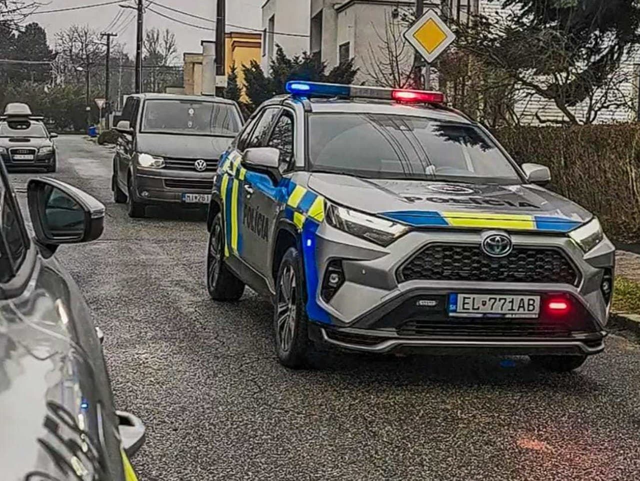 Rodinná tragédia na Spiši: Dvojročný chlapček sa zotavuje po útoku strýka