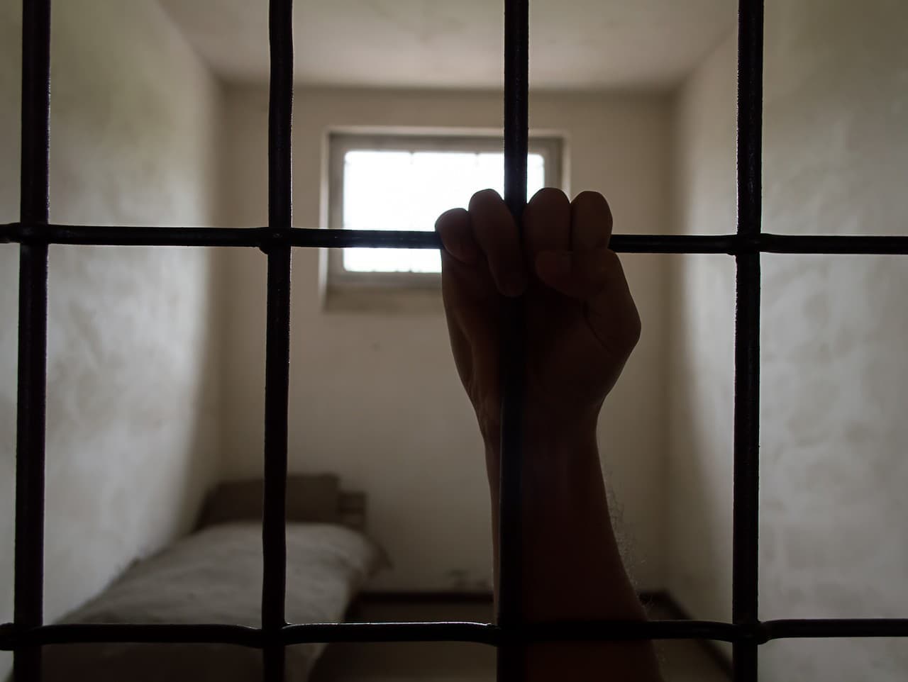 Vo Francúzsku zatkli bratov za plánovanie antisemitského útoku