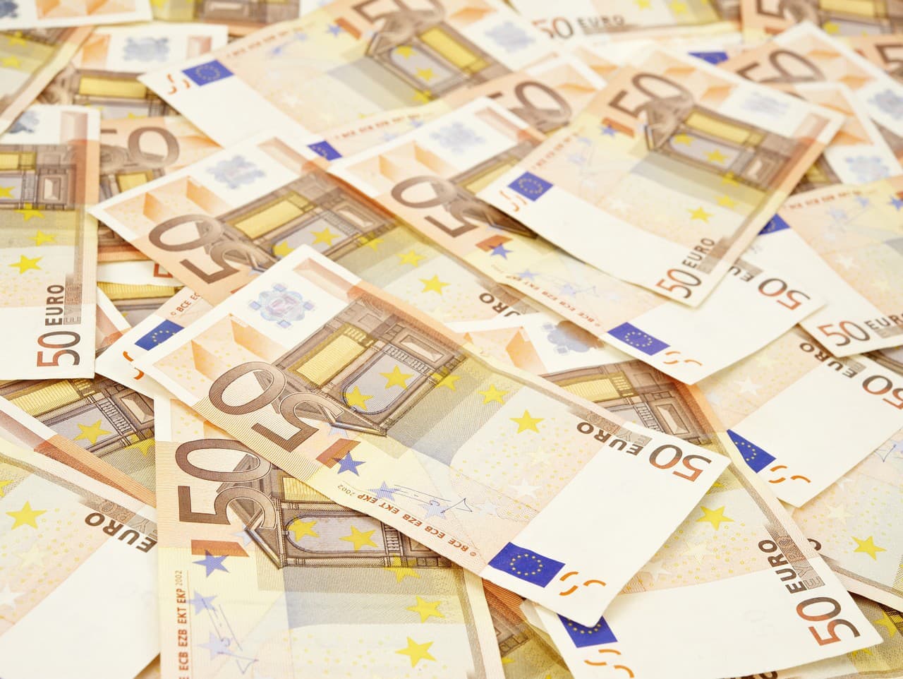 Štátne dlhopisy pre ľudí: Predaj dosiahol 353 miliónov eur za štyri dni