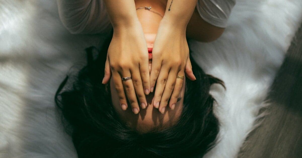 Jednoduchý trik na rýchle zaspávanie podľa neurovedca