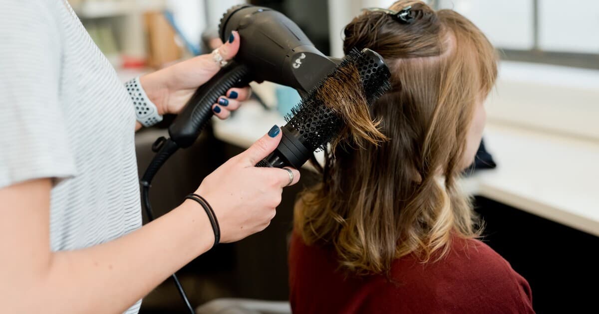 Finančná správa spúšťa kontroly kaderníctiev a salónov s vysokými pokutami