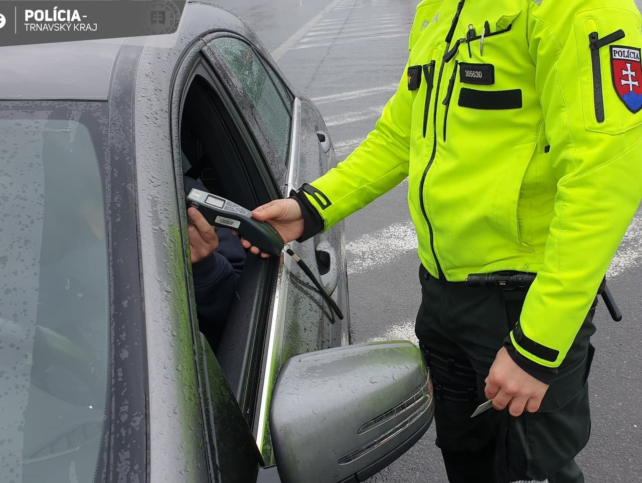 Muž jazdil pod vplyvom alkoholu, polícia ho obvinila