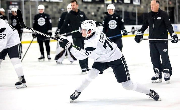 Ján Chovan sa adaptoval na hokej v Kanade: Od slabého štartu k úspechu