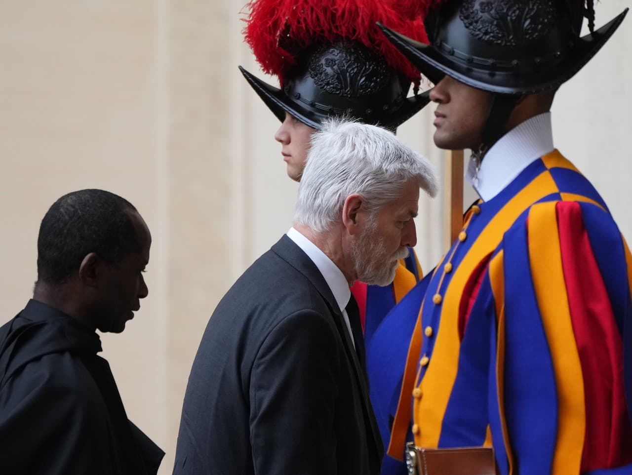 Petr Pavel sa stretol s pápežom: Témy rokovania zasiahli Grónsko aj Ukrajinu