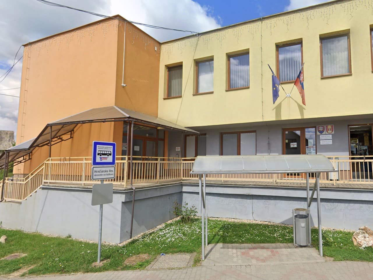 Finančný škandál v Hrnčiarskej Vsi: Ekonómka presunula státisíce eur