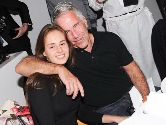 Karyna Šuliaková: Tajomná partnerka Jeffreyho Epsteina