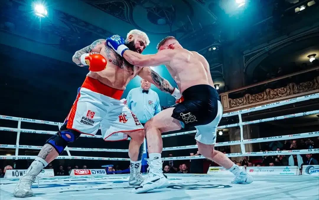 Alex Cverna opäť prekvapil: V päťdesiatich rokoch poslal súpera k zemi