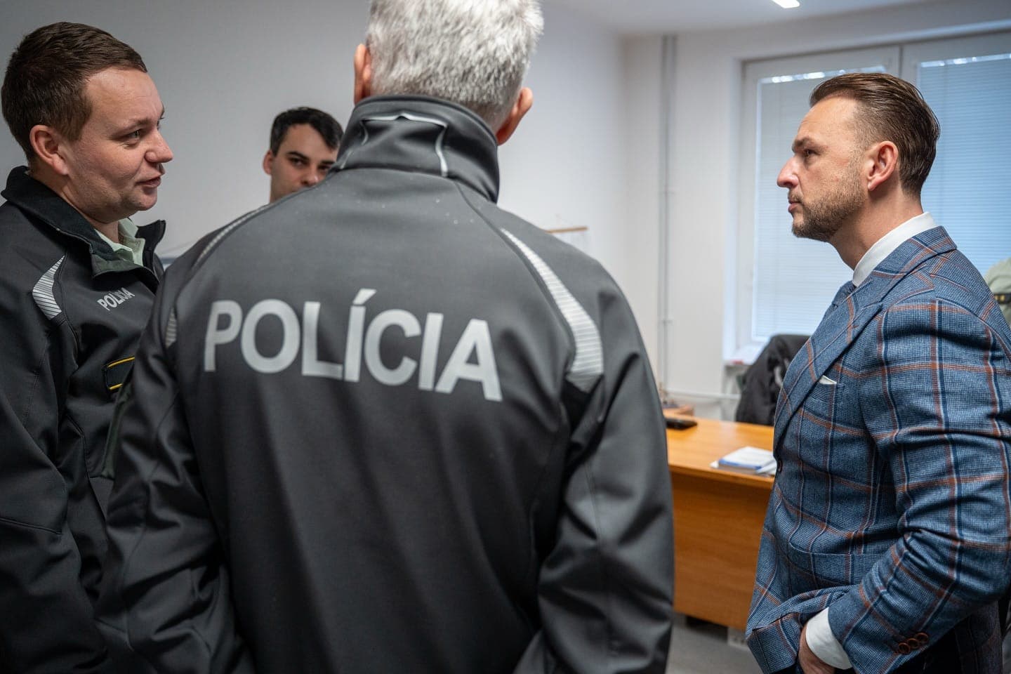 Vyšetrovanie ministra Šutaja Eštoka: Kontroverzný výlet za 12 500 €