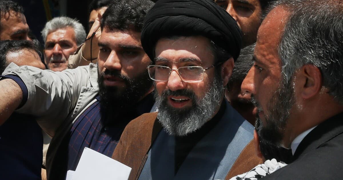 Trump naznačuje, že iránsky vodca Chameneí môže byť mŕtvy