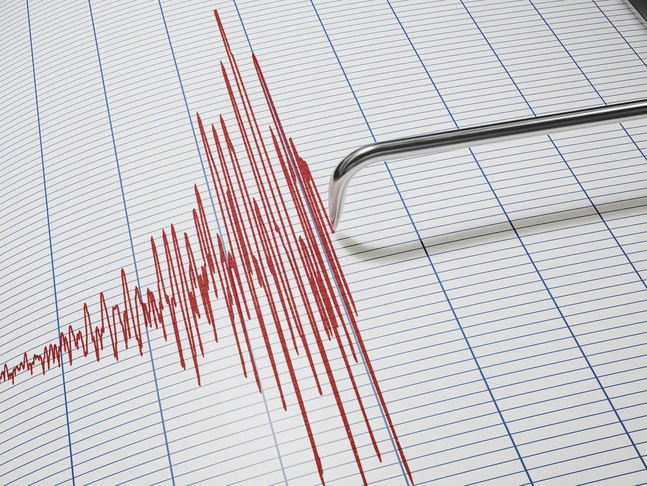 Zemetrasenia na západe Slovenska: Pokračujú dotrasy po sobotných otrasoch