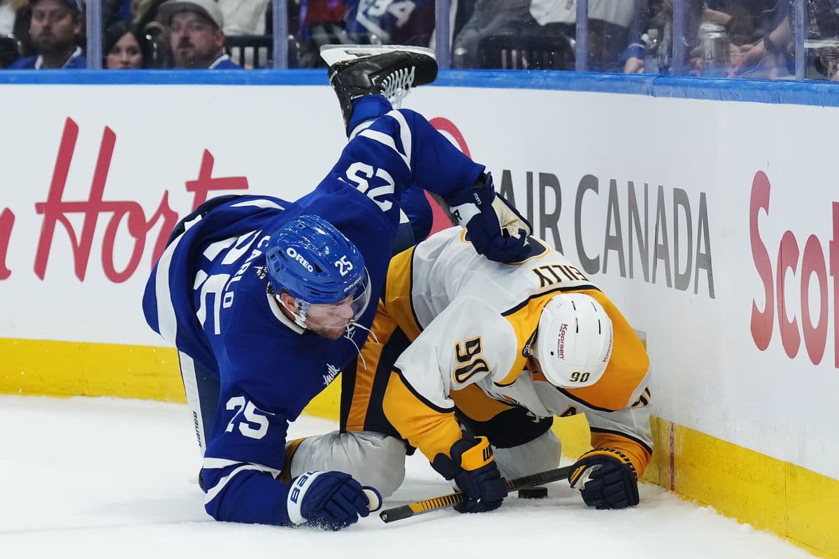 Toronto Maple Leafs sa musí zaobísť bez Brandona Carla