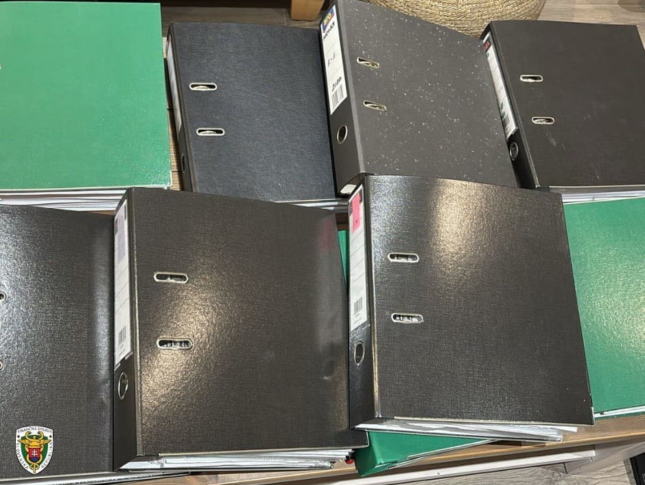 Finančná správa zasahovala proti podvodom s luxusnými autami