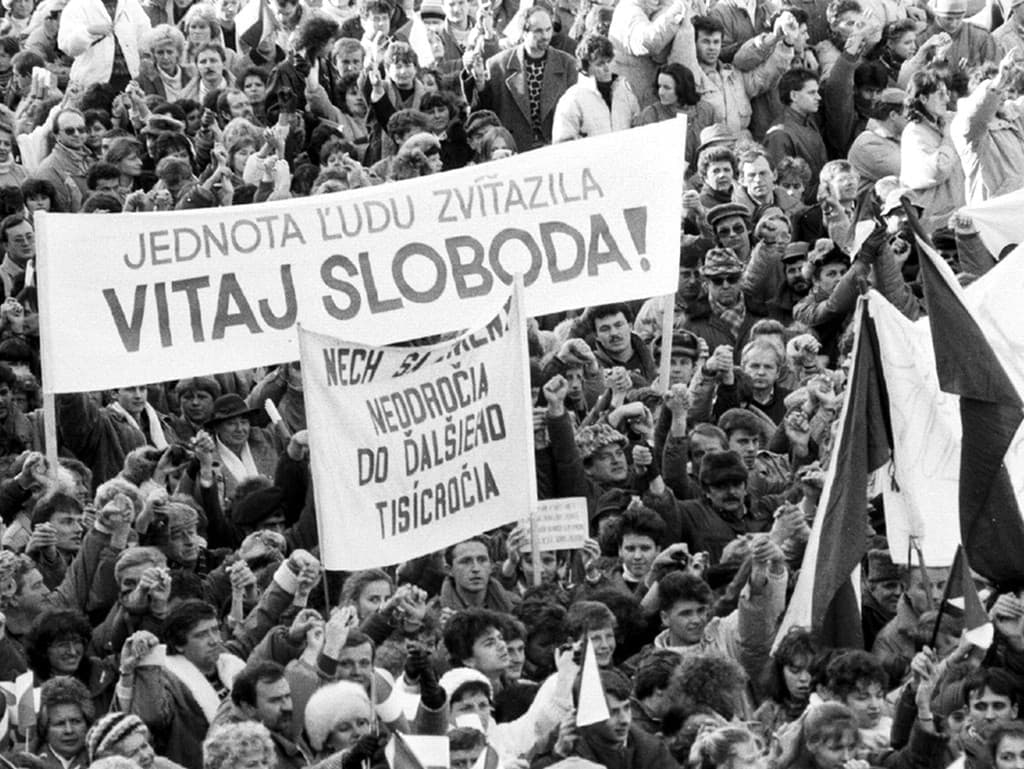 36 rokov od Nežnej revolúcie: Zásah proti študentom spustil zmeny