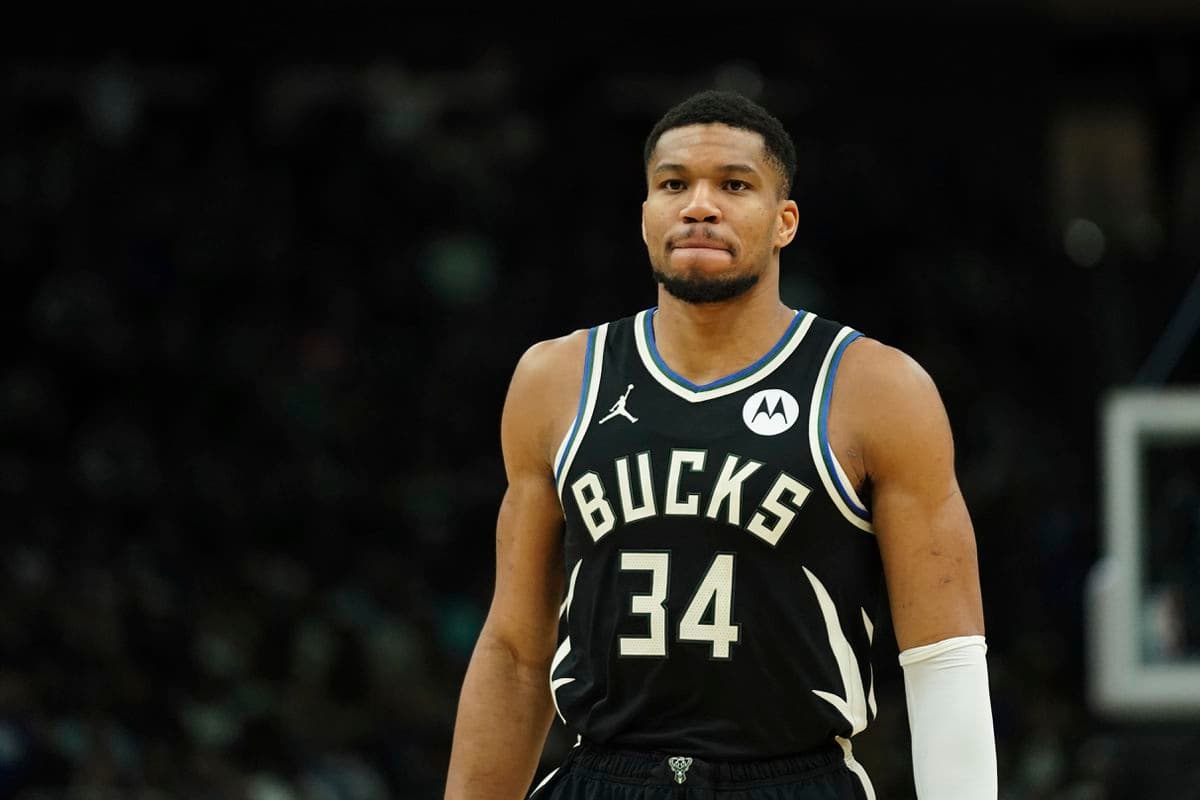 Prehra Bucks a prvé víťazstvo Pacers v NBA