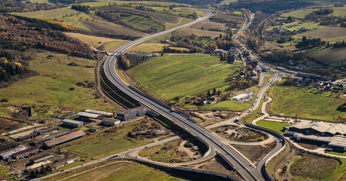 Otváranie úseku R2 Kriváň – Mýtna: Rýchlejšia a bezpečnejšia jazda