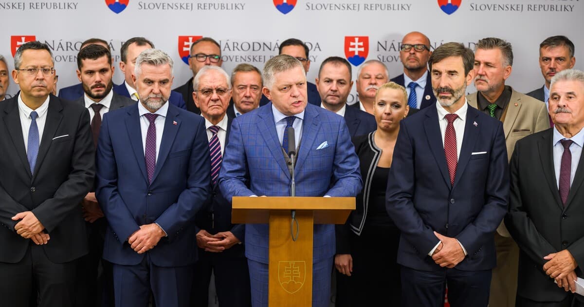 Slovensko prijalo zmenu ústavy: uznanie len dvoch pohlaví