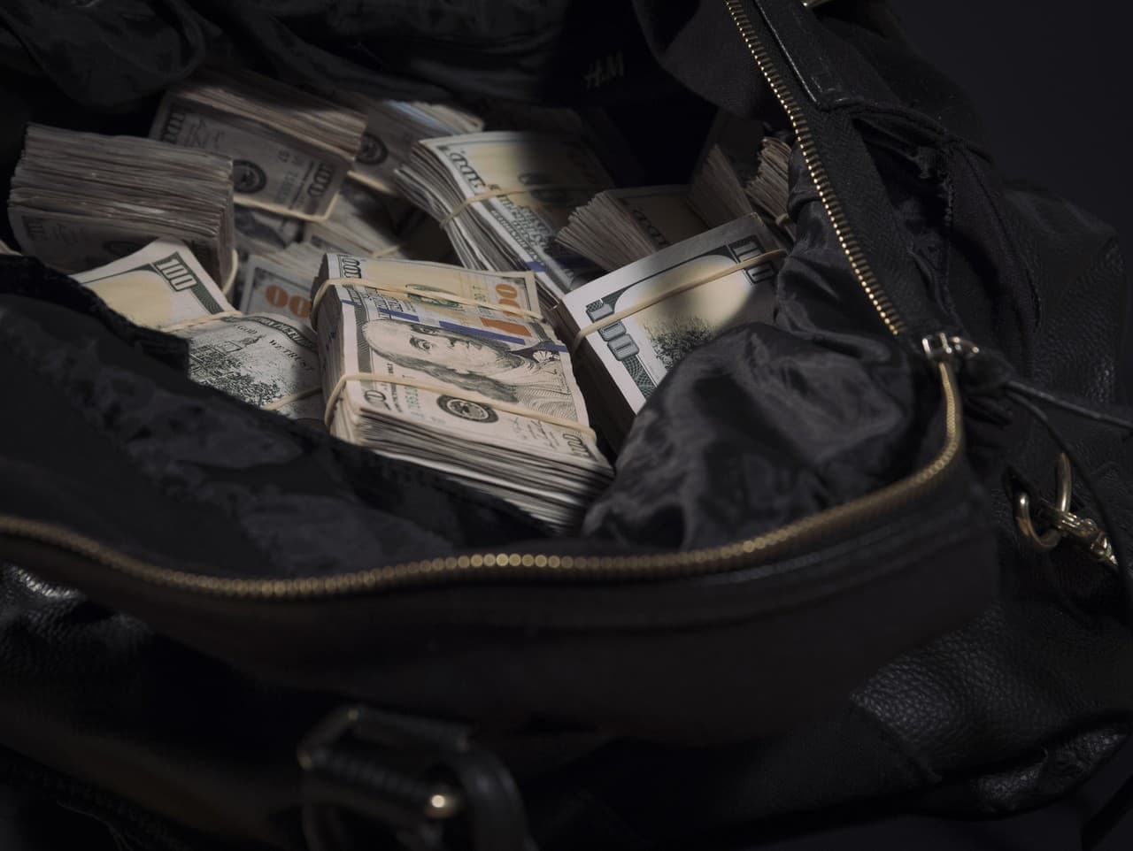 Podvodník obral 72-ročnú seniorku: Polícia varuje pred nebezpečnými praktikami