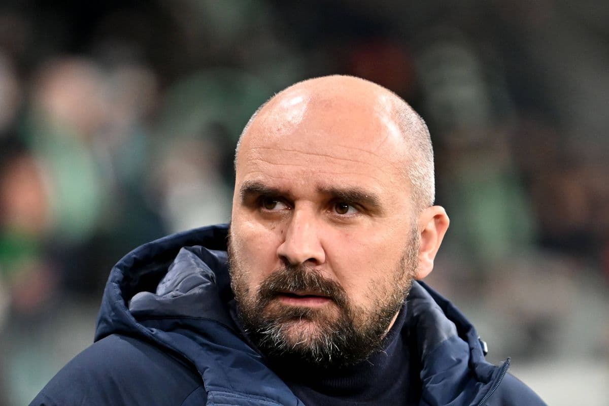 Tragédia na futbalovom ihrisku: Tréner Mladen Žižovič zomrel počas zápasu