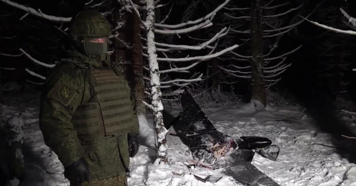 Moskva zverejnila video dronu, ktorý mal zasiahnuť Putinovu rezidenciu